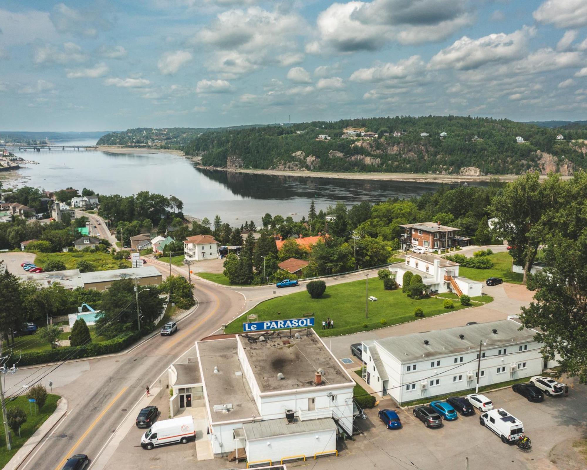 Auberge Le Parasol Chicoutimi Exteriér fotografie