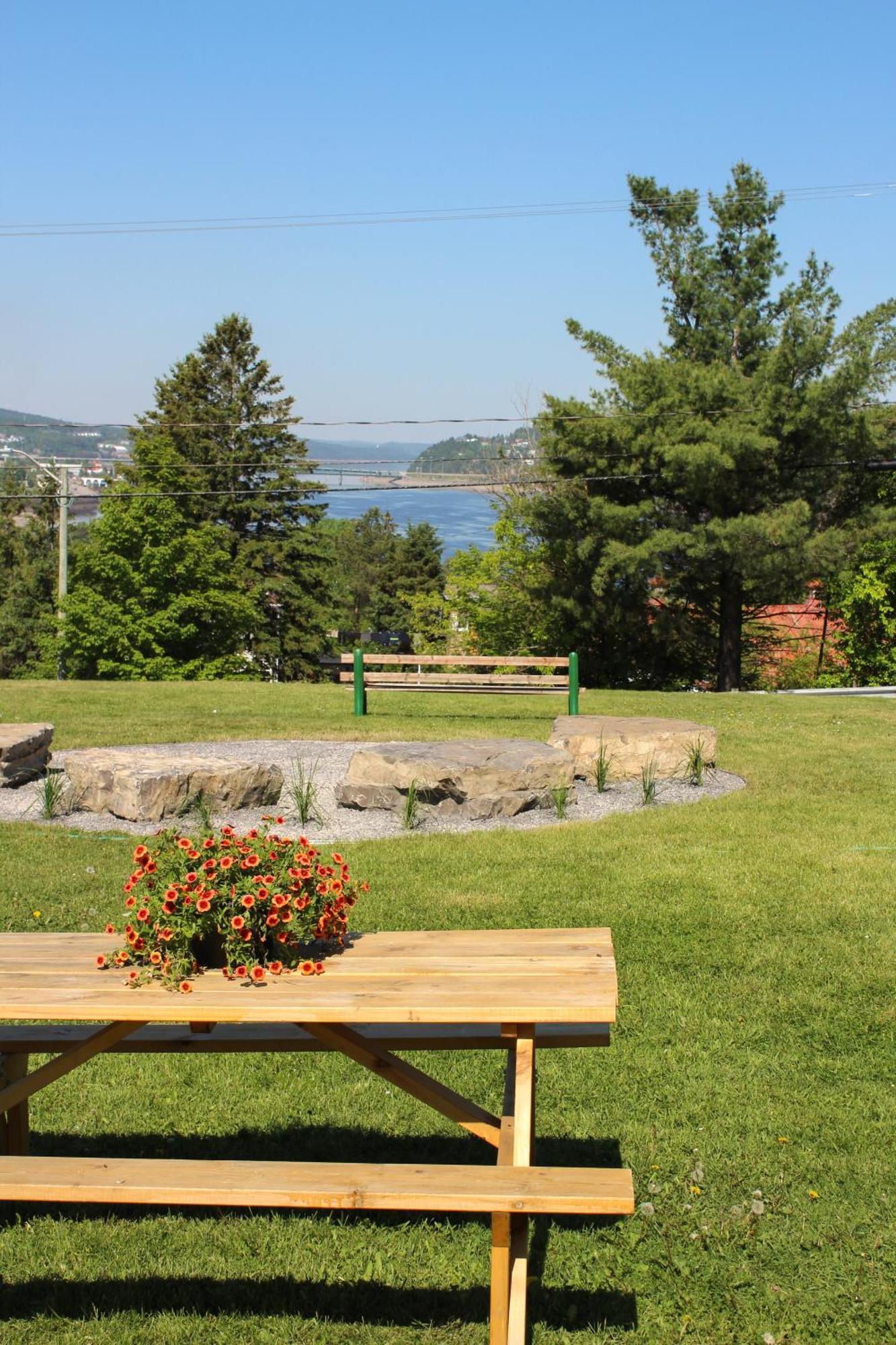 Auberge Le Parasol Chicoutimi Exteriér fotografie
