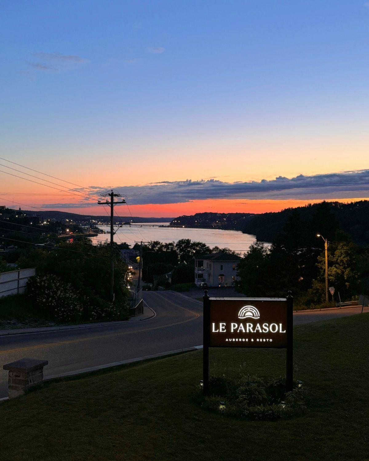 Auberge Le Parasol Chicoutimi Exteriér fotografie